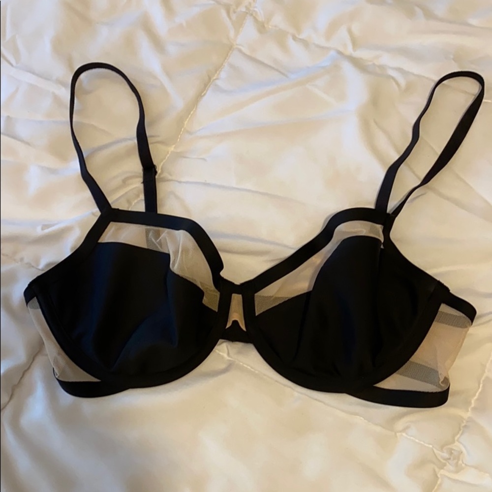 Victoria’s Secret black & mesh unlined demi NWT